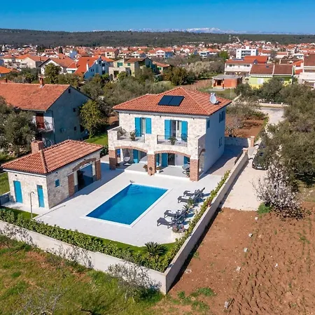 Villa Lovely Batana In Sukošan